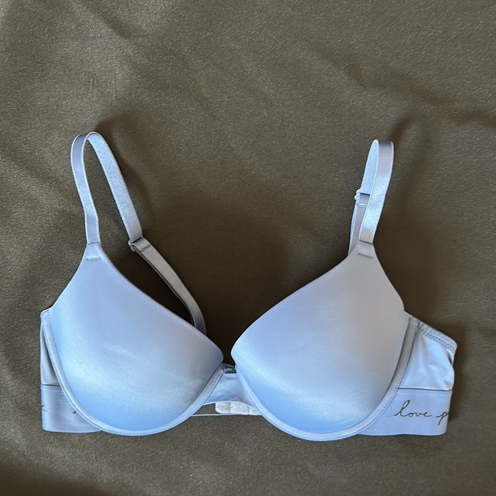 Victoria Secret Pink Bra. 36C.